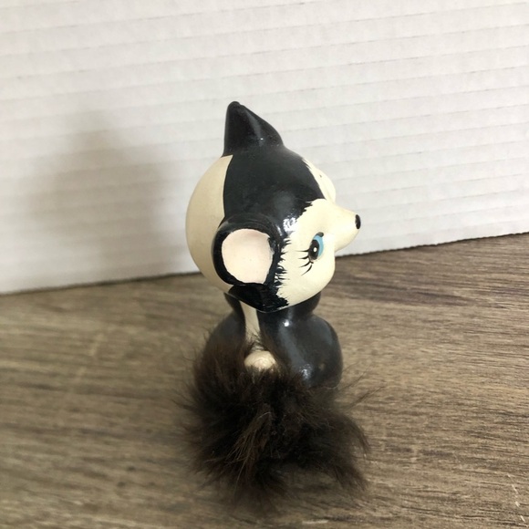 Vtg Ceramic Skunk Figurine with Fur Tail - Picture 5 of 13